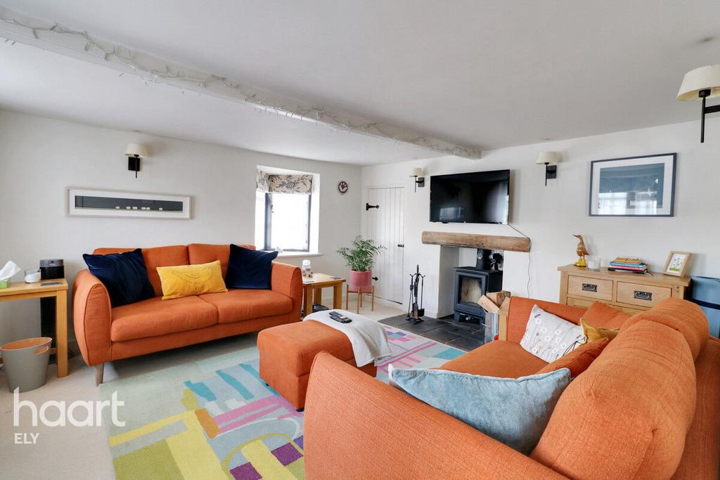 Church Lane, Haddenham 2 bed cottage for sale £260,000