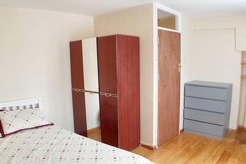 2 bedroom flat to rent, Ricardo Street, London E14