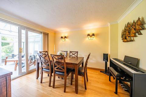 27 Constable Way, College Town, Sandhurst, GU47 0FE