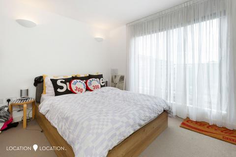 2 bedroom flat for sale, Red Square, Carysfort Road, N16