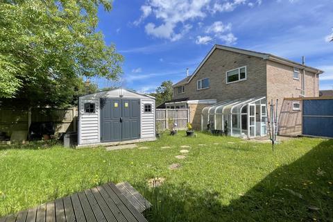 10 Westmoors, Ashford, TN23 5UQ