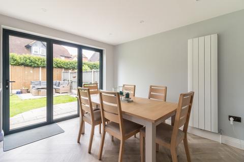 1a Bickerley Road, Ringwood, BH24 1EF