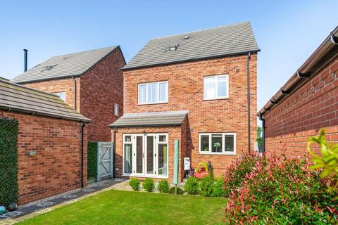 4 bedroom detached house to rent, Banbury,  Oxfordshire,  OX16