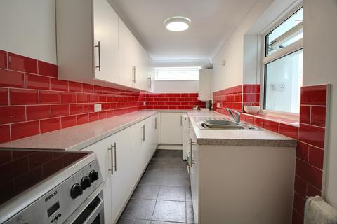 2 bedroom terraced house for sale, CONNAUGHT ROAD