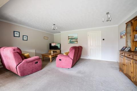 3 bedroom semi-detached house for sale, Paddock Close, Pershore, Worcestershire