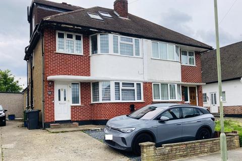 4 bedroom semi-detached house for sale, Warwick Avenue, Edgware HA8