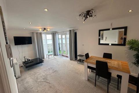 2 bedroom flat for sale, Clifton Marine Parade, Gravesend, Kent, DA11