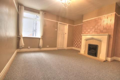 3 bedroom flat to rent, Castleside Road, Denton Burn, Newcastle upon Tyne, NE15