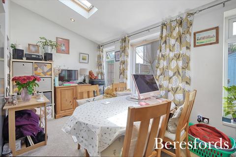 40 Pyms Road, Chelmsford, CM2 8PY