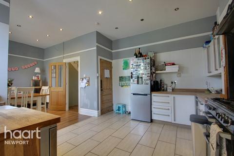 4 bedroom end of terrace house for sale, Stow Hill, Newport