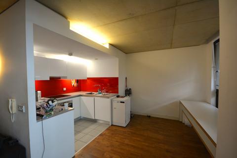 2 bedroom flat for sale, 2 Lampwick Lane, M4 6BU