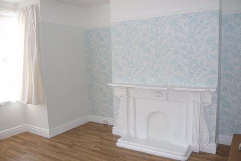 2 bedroom apartment to rent, St Johns Road, Bathwick, Bath