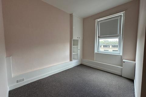 2 bedroom flat to rent, Stirling FK8