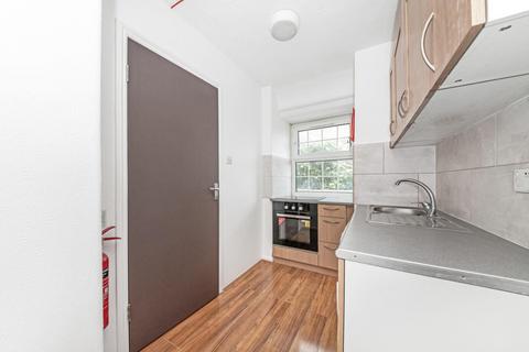 1 bedroom apartment for sale, Wakefield House, Goldsmith Road, Peckham, London, SE15