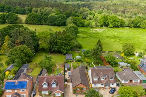 4 bedroom detached house for sale, School Road, Nomansland, Salisbury, SP5