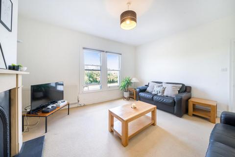 2 bedroom flat for sale, Wandsworth Common West Side, Battersea