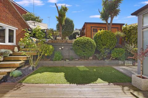 9 Oldfield Drive, Wouldham, Rochester, ME1 3GP