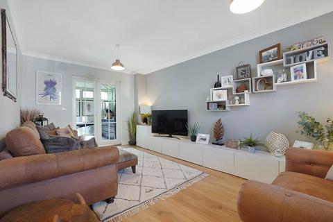 9 Oldfield Drive, Wouldham, Rochester, ME1 3GP