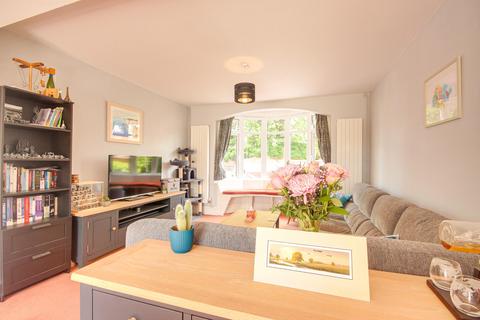 25 Denmark Road, Gloucester, GL1 3HZ