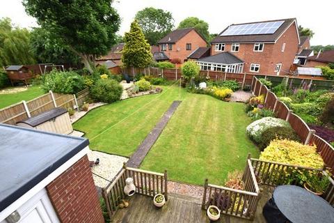 3 bedroom semi-detached house for sale, Farcroft Drive, Market Drayton, Shropshire