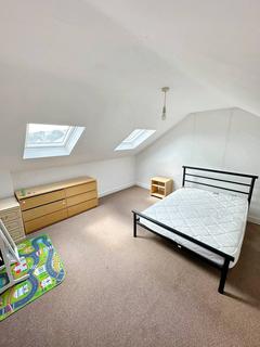 1 bedroom flat to rent, Commercial Road, Newport NP20