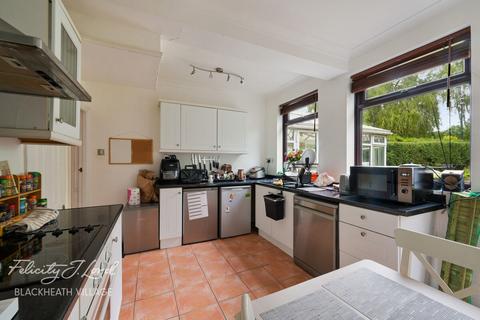 3 bedroom terraced house for sale, Broad Walk, London