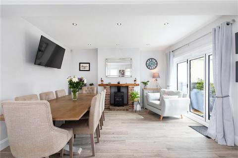 9 Ferncliffe Drive, Baildon, Shipley, BD17 5AH