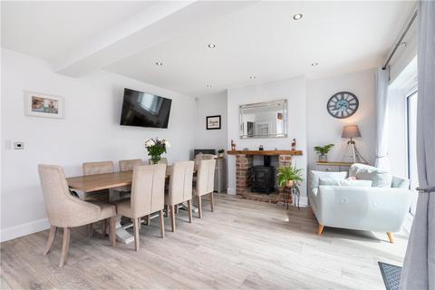9 Ferncliffe Drive, Baildon, Shipley, BD17 5AH