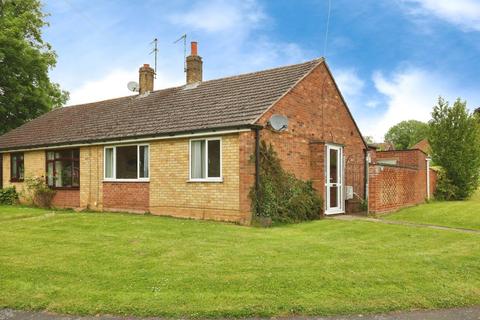 2 bedroom semi-detached bungalow for sale, Hill Crescent, Rugby CV23