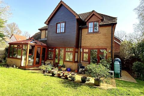 The Ostlers, Hordle, Lymington, Hampshire, SO41