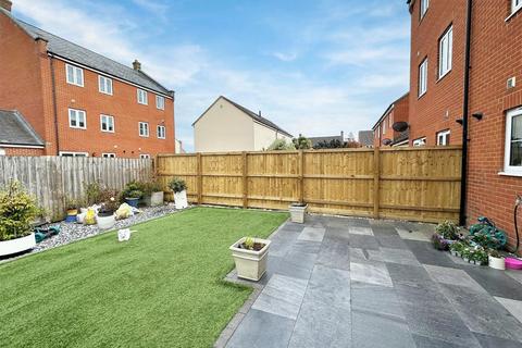 4 bedroom semi-detached house for sale, Turnock Gardens, West Wick