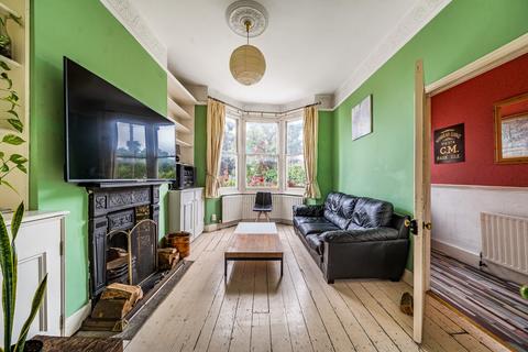3 bedroom apartment for sale, Nunhead Grove, Peckham, London