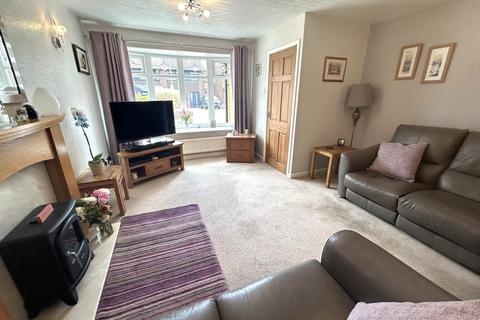 4 bedroom semi-detached house for sale, Arnside Avenue, Oldham OL9