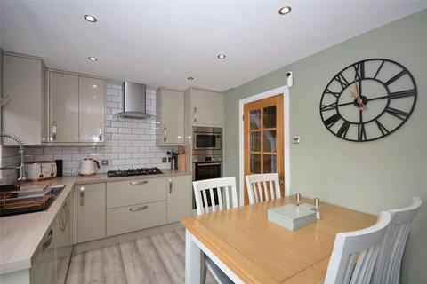 3 bedroom semi-detached house for sale, Eastland Walk, Leeds, West Yorkshire