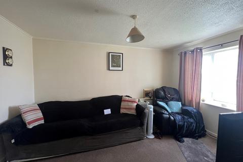 1 bedroom flat for sale, Levington Court, Beach Station Road, Felixstowe, IP11