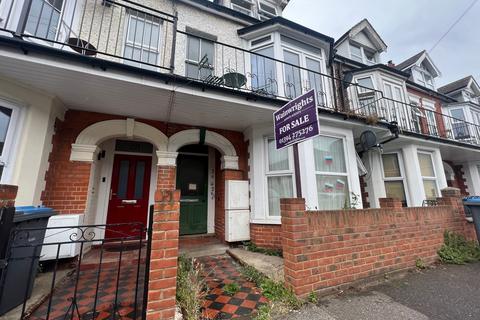 1 bedroom apartment for sale, Holland Road, Felixstowe, IP11