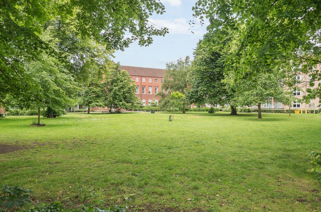 The Avenue, Southampton, Hampshire, SO17 1 bed apartment for sale £