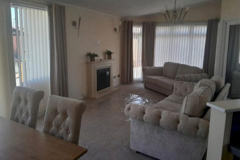 2 bedroom lodge for sale, Willowgrove Leisure Park, , Knott End-on-Sea FY6