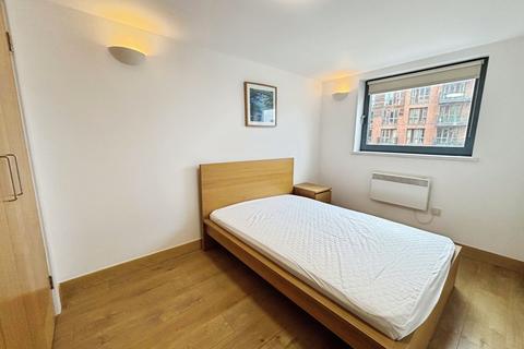 2 bedroom flat to rent, Little Neville Street, Leeds, West Yorkshire, UK, LS1