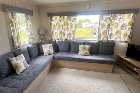 2 bedroom static caravan for sale, Caldecott Hall Country Park, , Beccles Road NR31