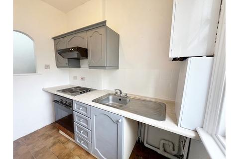 1 bedroom flat to rent, Cobham Road , Westcliff-on-Sea, Essex