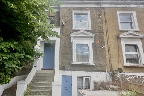 1 bedroom flat to rent, Lewisham Way, New Cross, London, SE14 6QJ