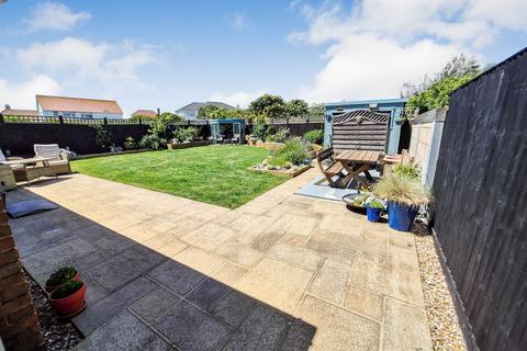 4 bedroom detached bungalow for sale, Warner Road, Selsey