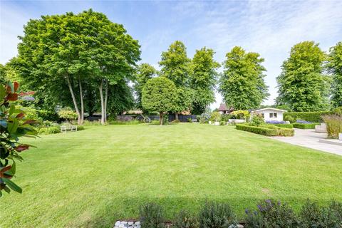 1 Kenney Close, Burstall, Ipswich, IP8 3ER
