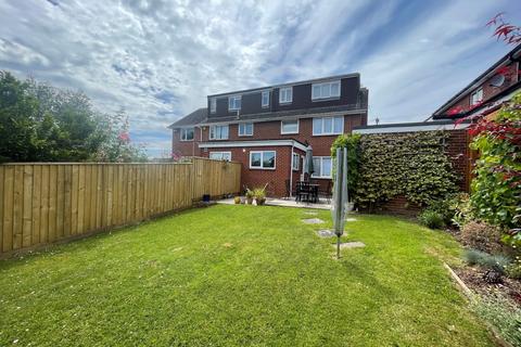 4 bedroom semi-detached house for sale, Barley Farm Road, St.Thomas, EX4