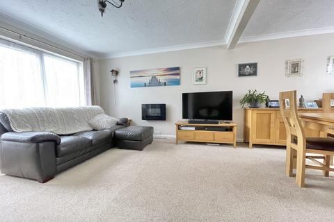 4 Barley Farm Road, Exeter, EX4 1NN