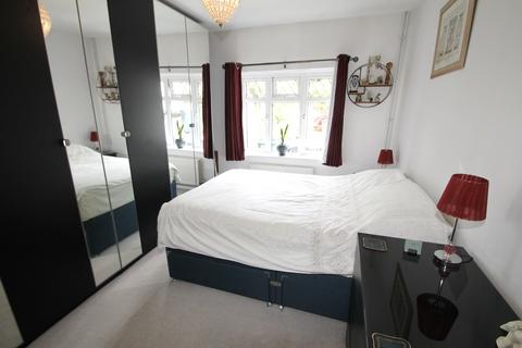 2 Millers Gardens, Wells, BA5 2TW