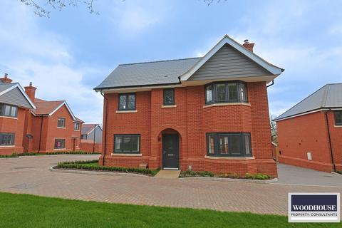 4 bedroom detached house for sale, Andrews Lane, Goffs Oak EN7