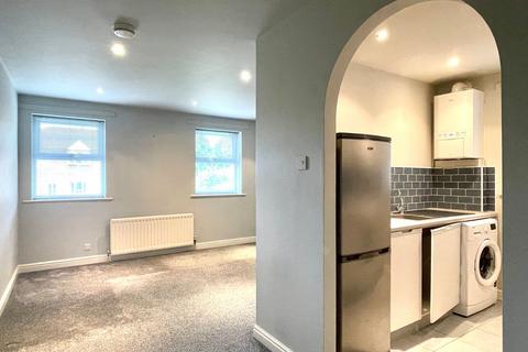 1 bedroom flat for sale, Cadogan Avenue, Huddersfield, HD3