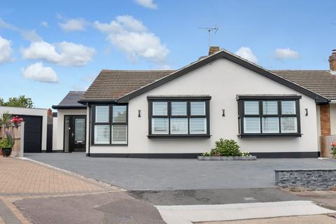 2 bedroom semi-detached bungalow for sale, Roedean Close, Wick Estate SS2